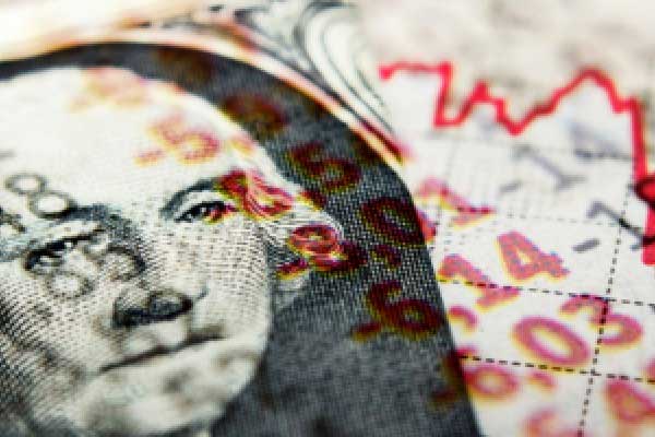 特朗普称赞美欧贸易谈判迈出 “积极” 一步 市场期待达成协议