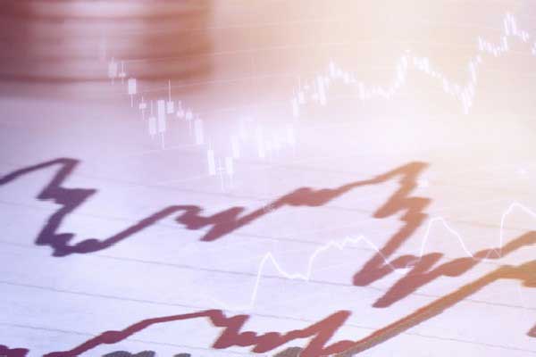 特朗普称赞美欧贸易谈判迈出 “积极” 一步 市场期待达成协议